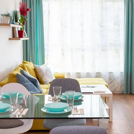 Апартаменты Brand New One Bedroom Zenit 6