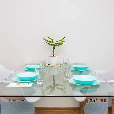 Brand New One Bedroom Zenit 6 公寓 *