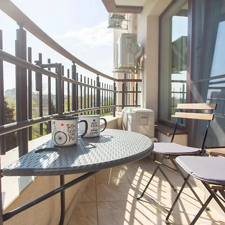 아파트 Brand New One Bedroom Zenit 6 부르가스